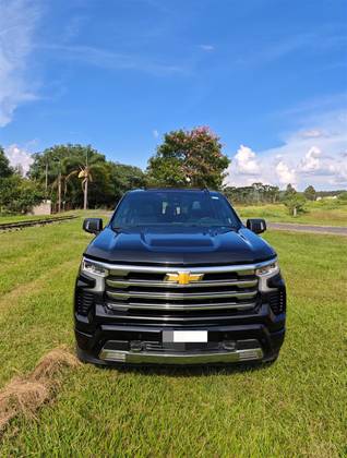 CHEVROLET SILVERADO 5.3 V8 GASOLINA 1500 HIGH COUNTRY 4X4 AUTOMÁTICO